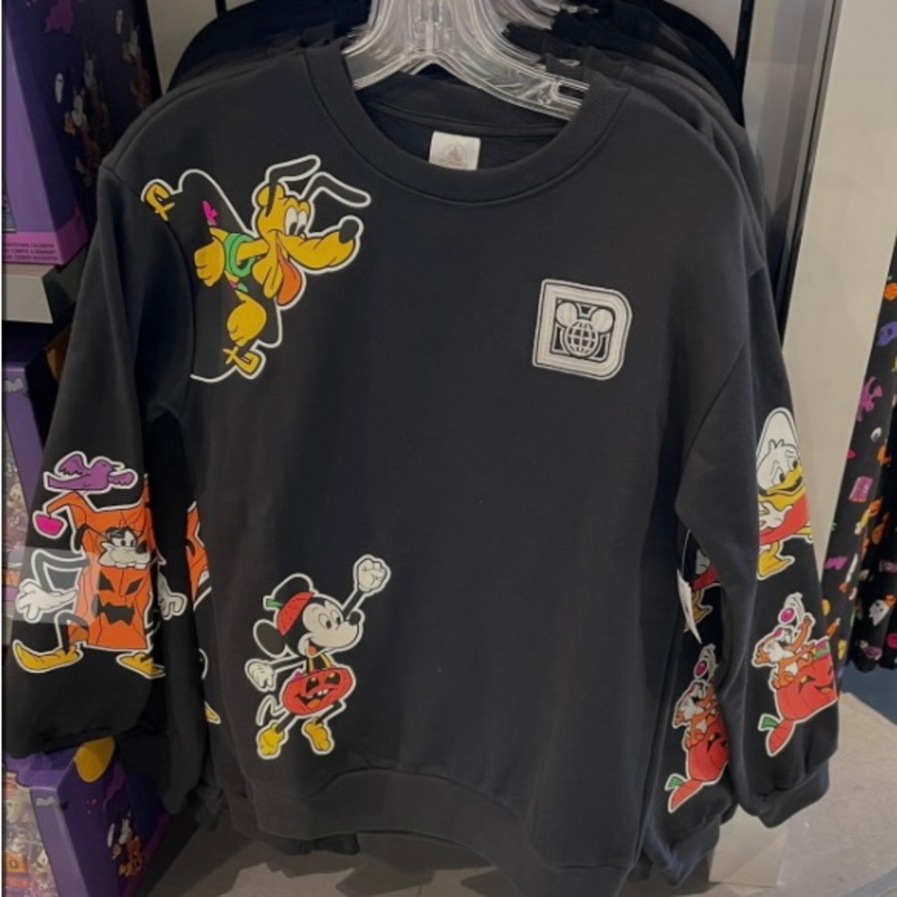 BNWOT - Disney Halloween Sweatshirt 2022 Black - XL